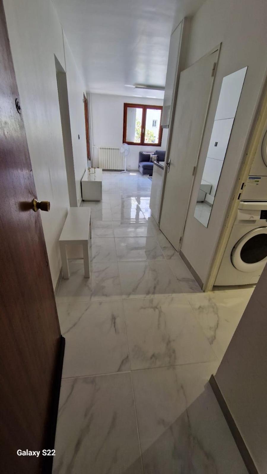 En Appartement *
